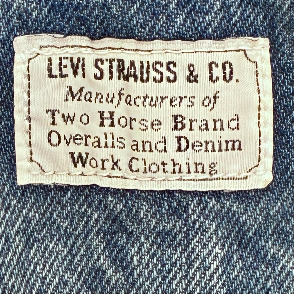 Levi’s Vintage Shortfalls Women’s Small Raw Hem Adjustable Straps Two Horse - Picture 4 of 10
